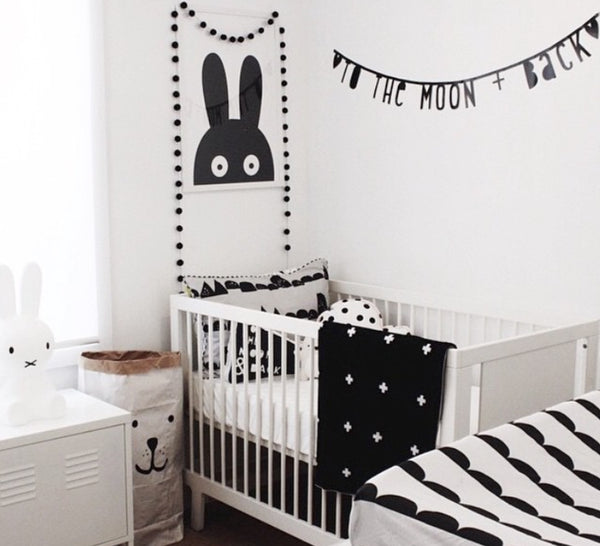 black and white nursery decor