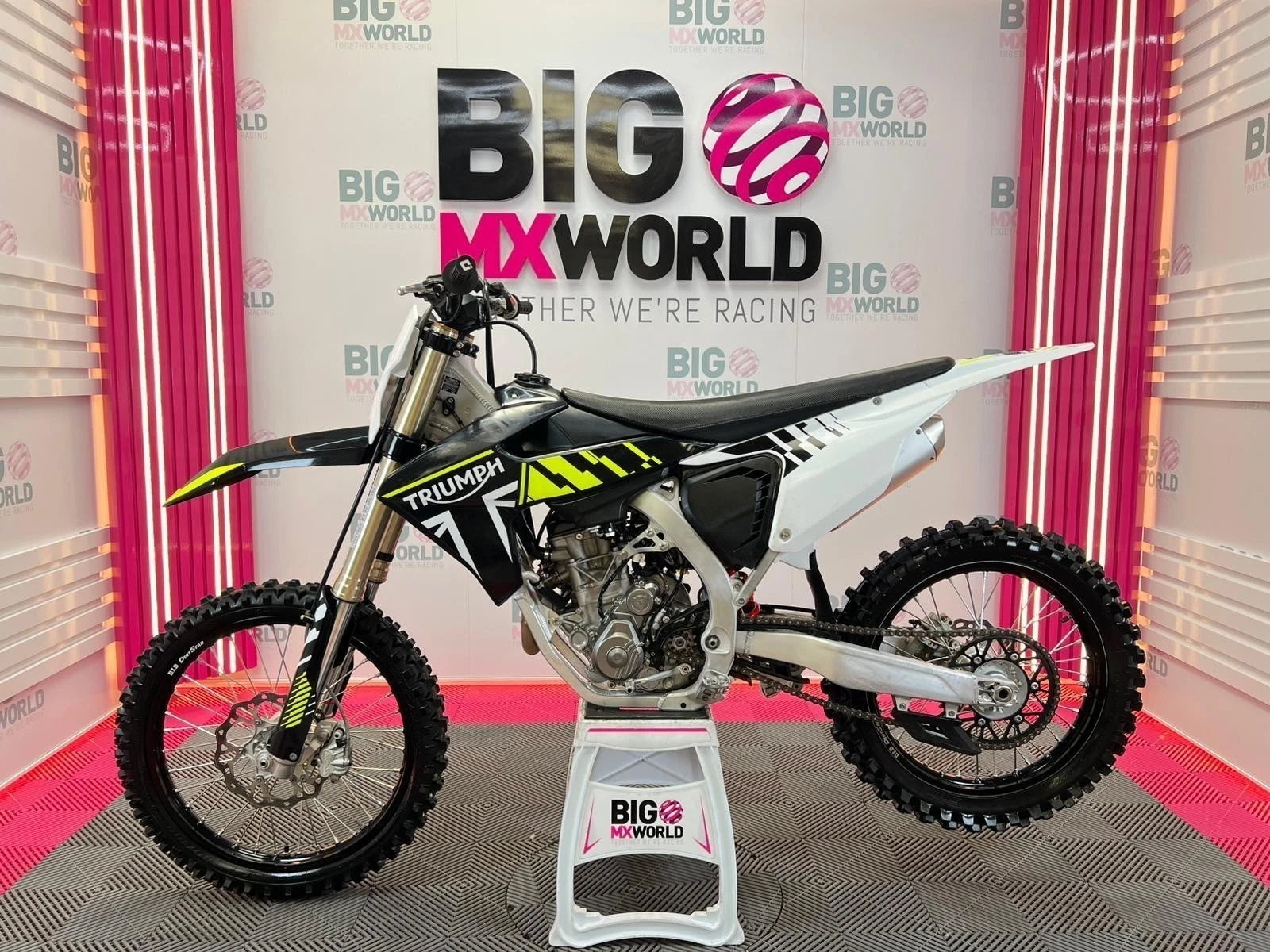 Triumph TF 250 X 2024 - Only 9 Hours - HUGE SAVING