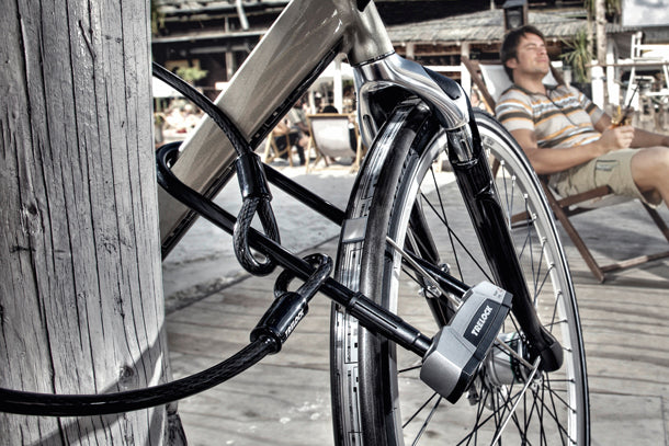 u-shaped bike lock trelock bs450 anti-theft lifestyle