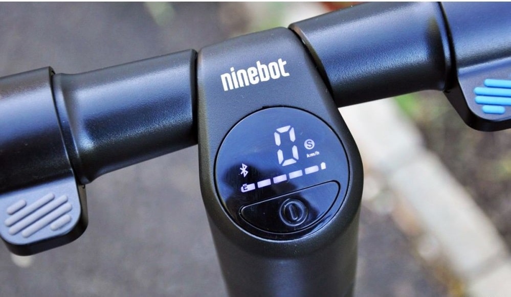 screen ninebot es4 electric scooter