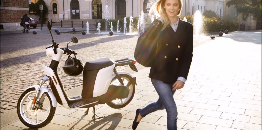 electric scooter askoll es3 italy city