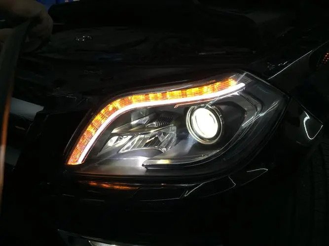 headlight bulb