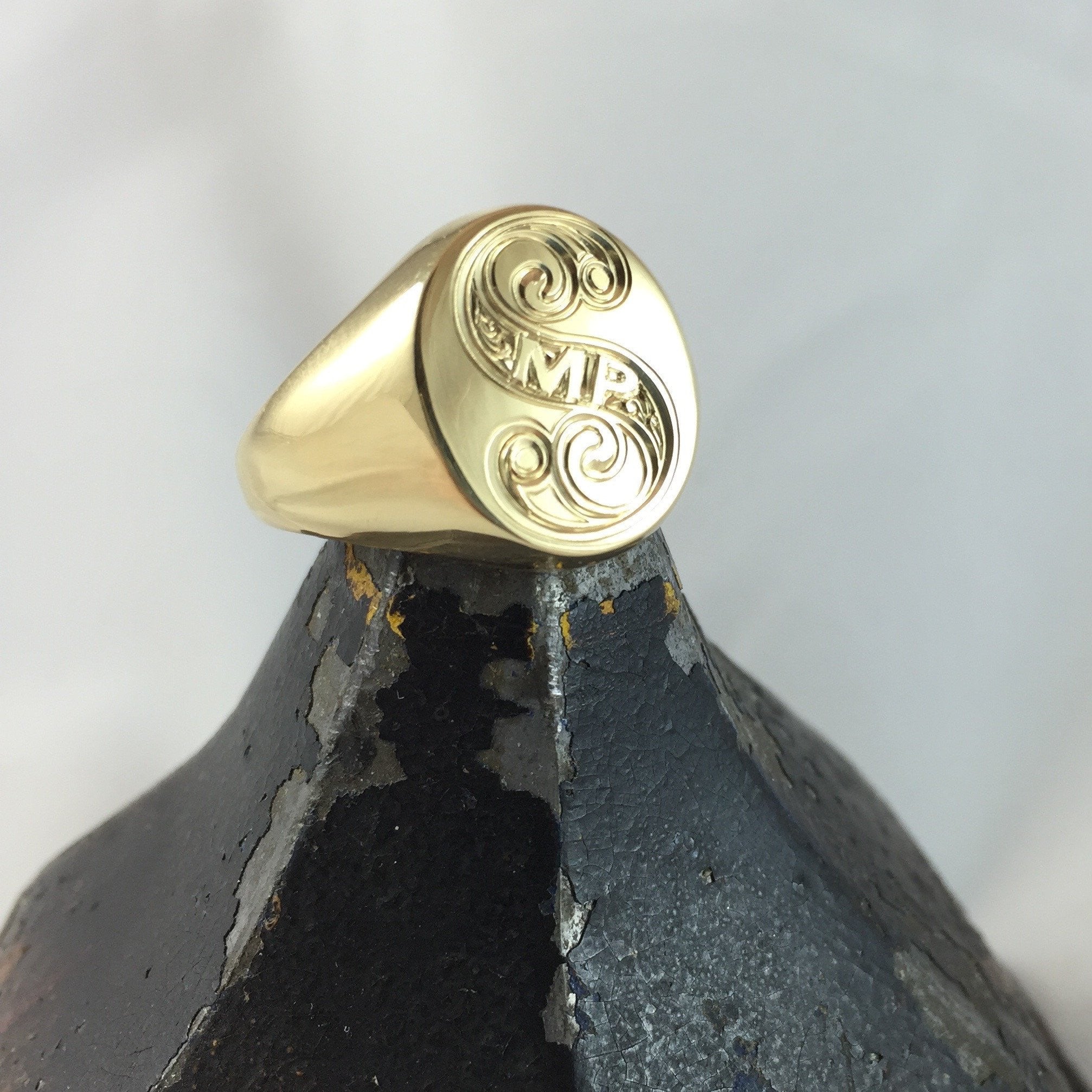 4 Initials Engraved 16mm x 13mm - 18 Carat Yellow Gold Signet Ring ...