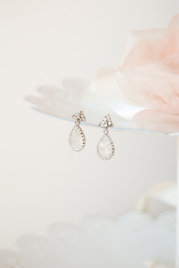 bridal crystal dangle earrings by Elibre handmade