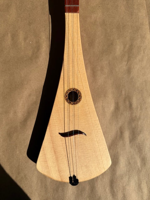 D Grand, marks on spruce