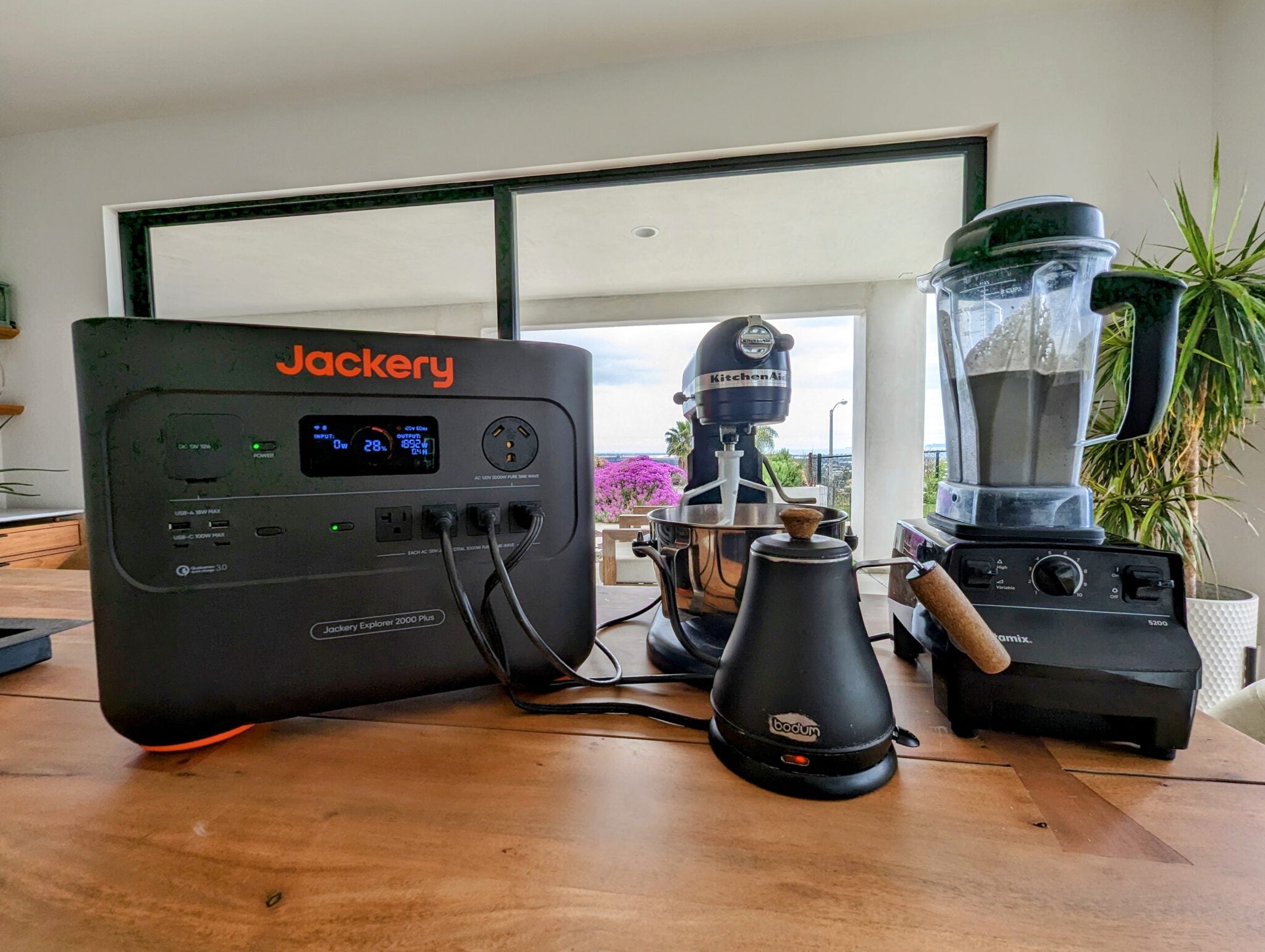 Jackery 2000 Plus Coffee Machine