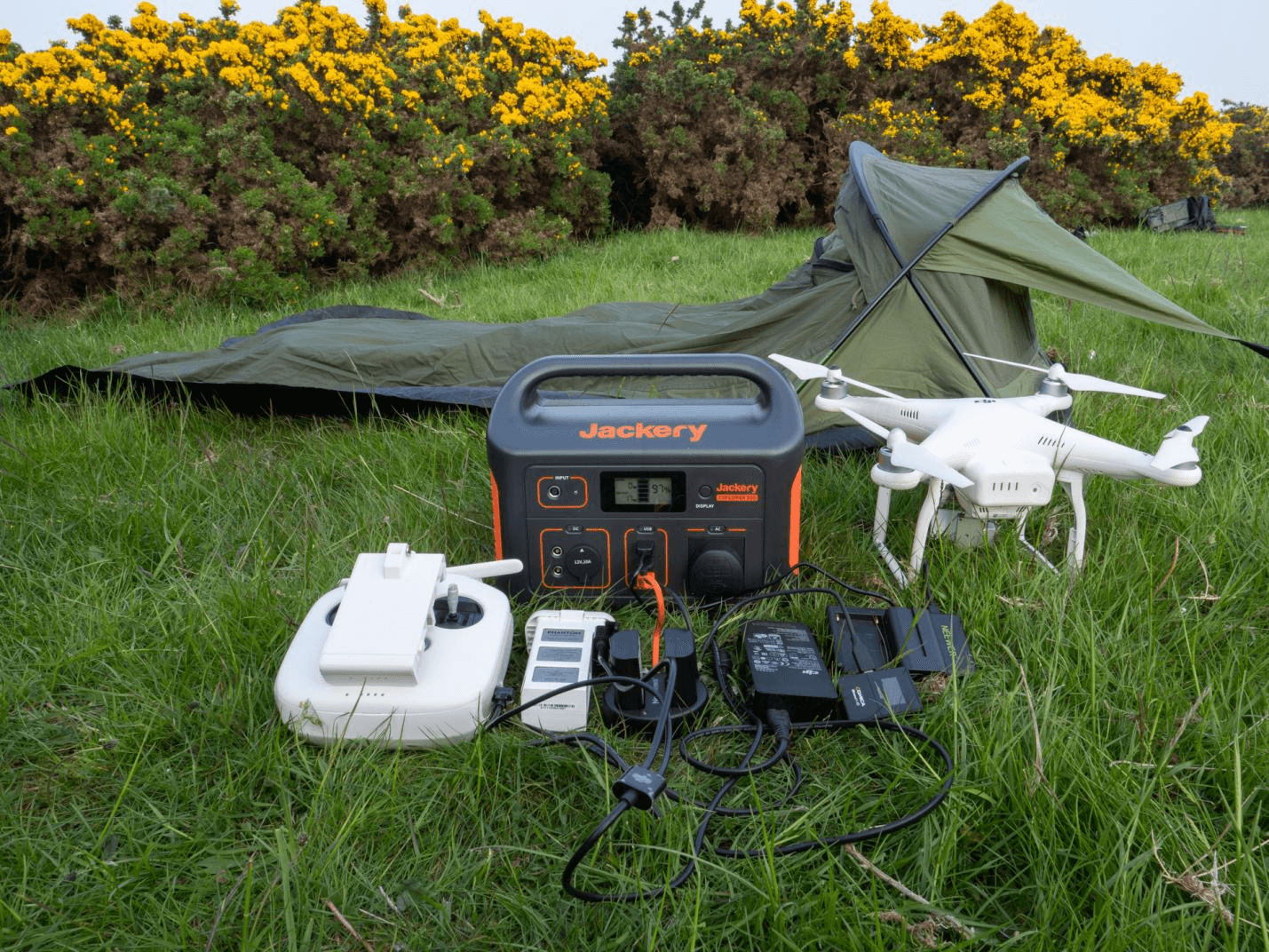 Portable power generators from Jackery 