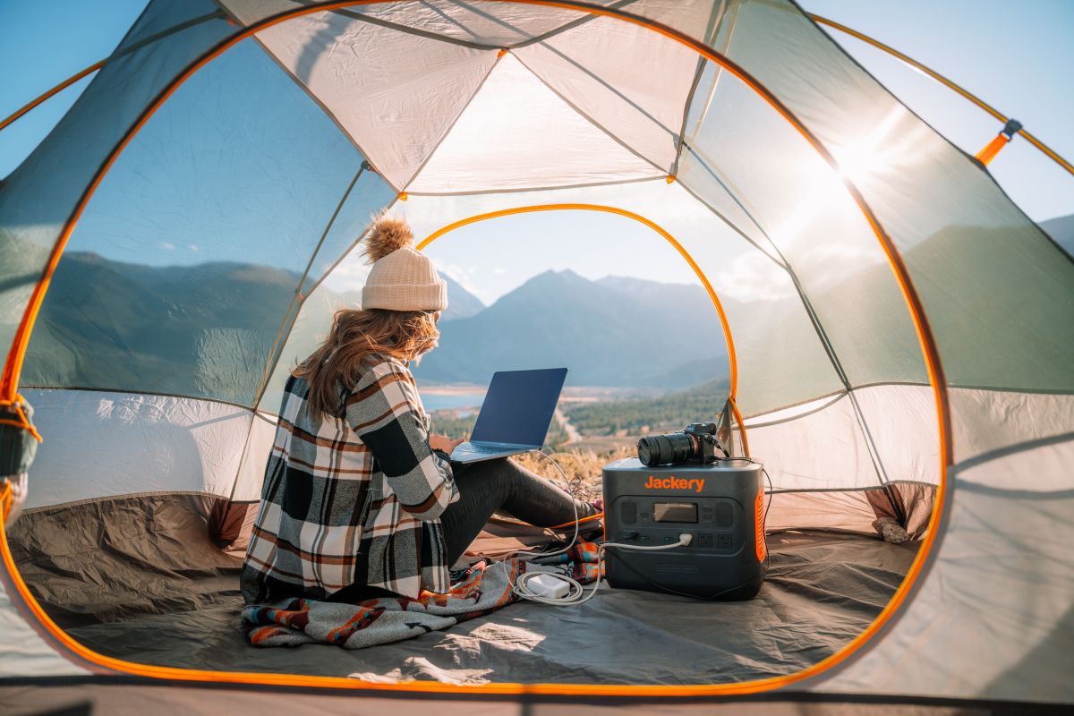 Best For Features - Jackery Solar Generator 1500 Pro