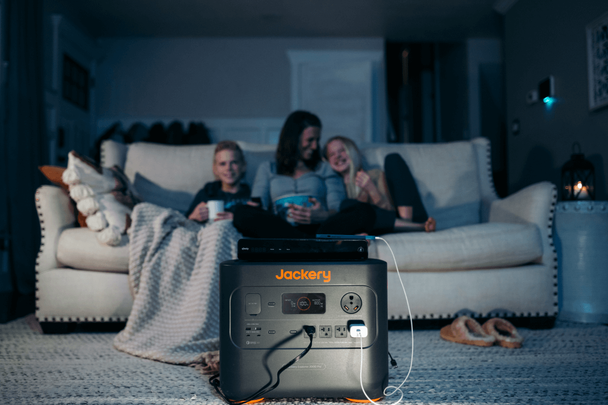 Home battery backup-Jackery solar generator 3000 pro