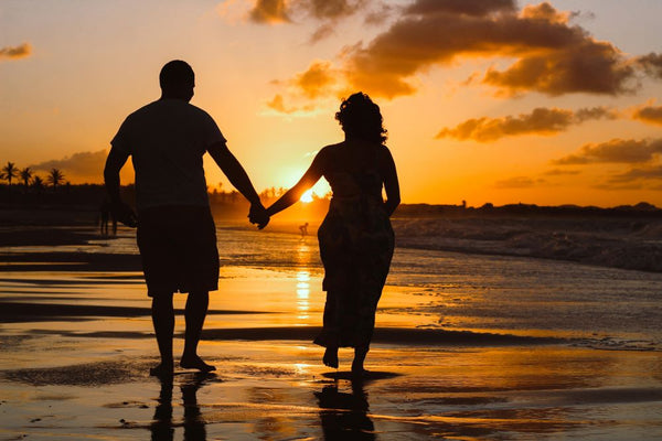 couple beach photography