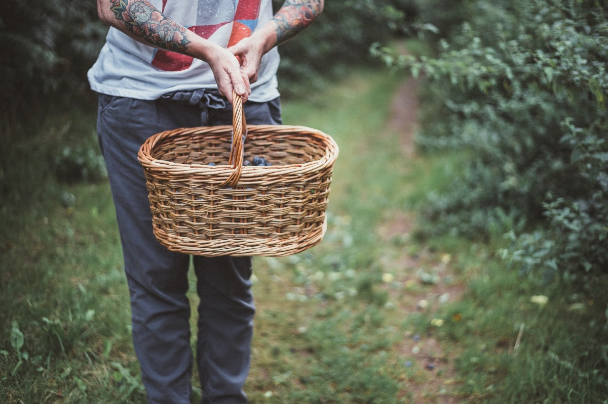 gardeners harvest basket outdoor gifts