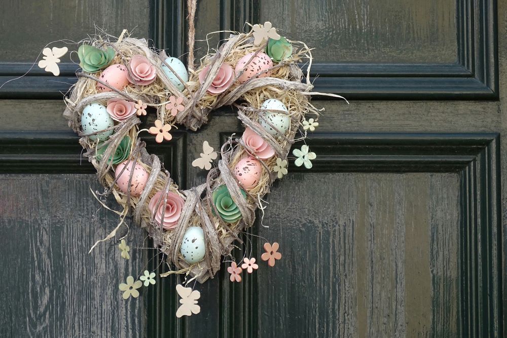 heart shaped egg wreath as easter gifts