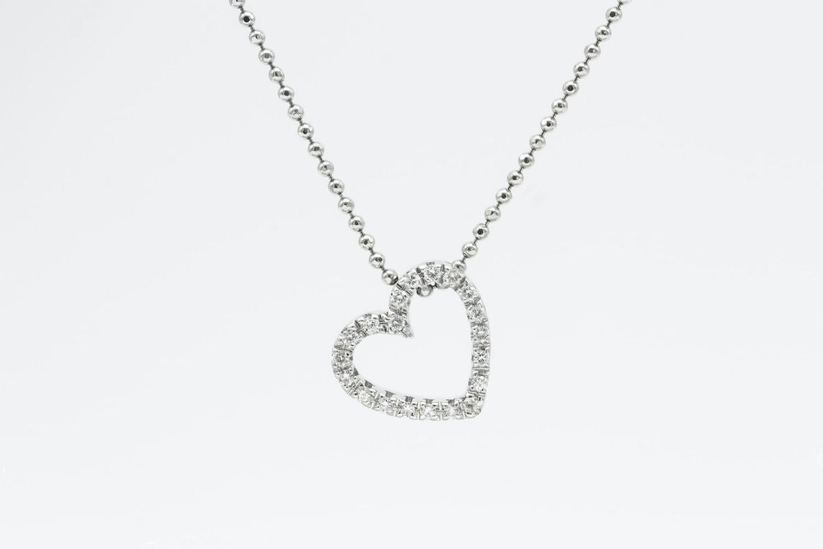 heart shaped pendant gifts for best friends