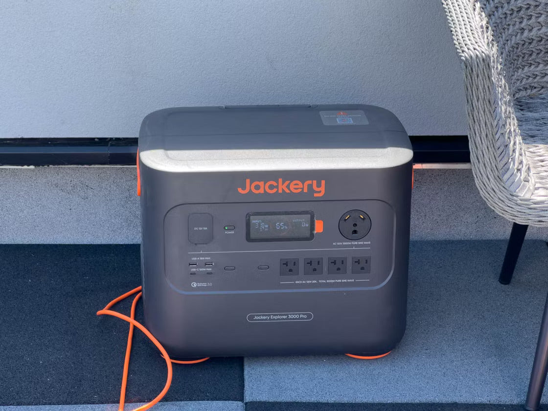 jackery 3000 pro combo 300w input