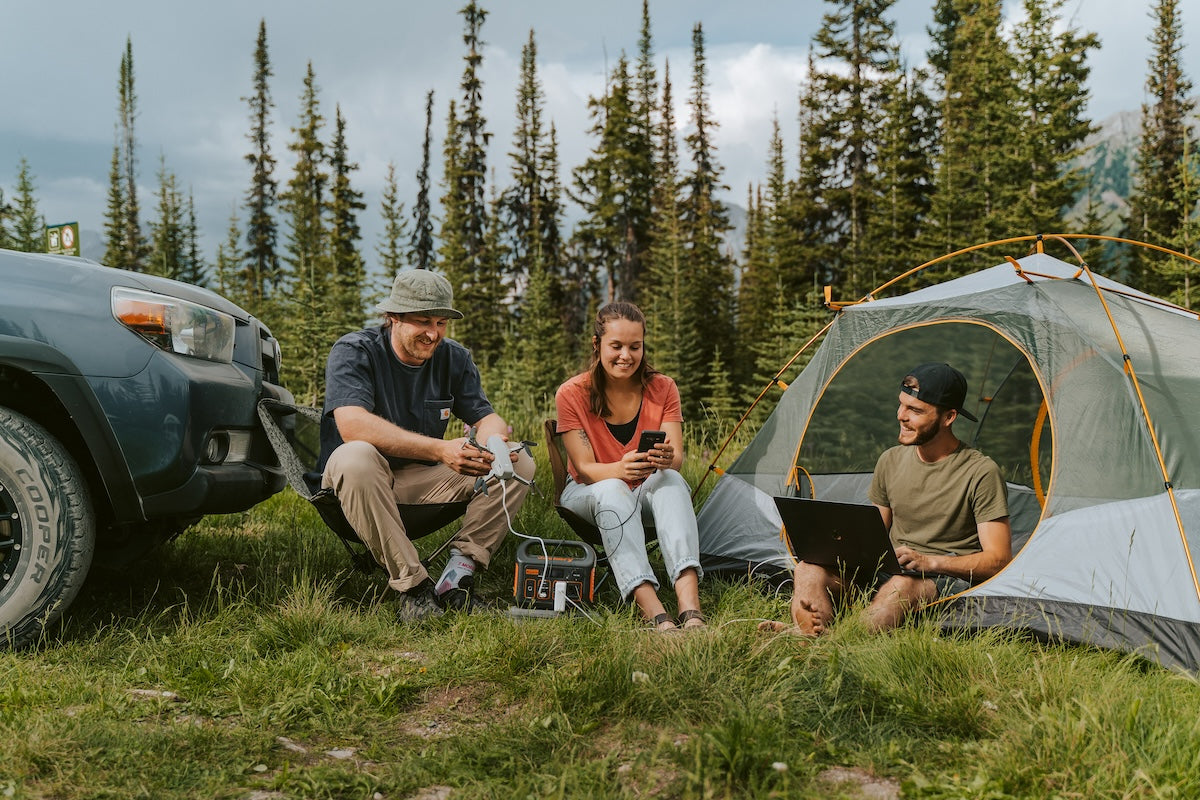 jackery explorer 300 portable power station