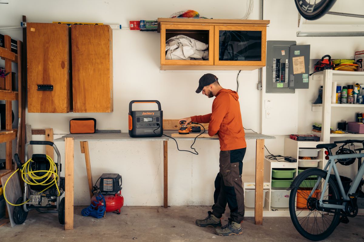 jackery solar generator 2000 pro diy bookshelf