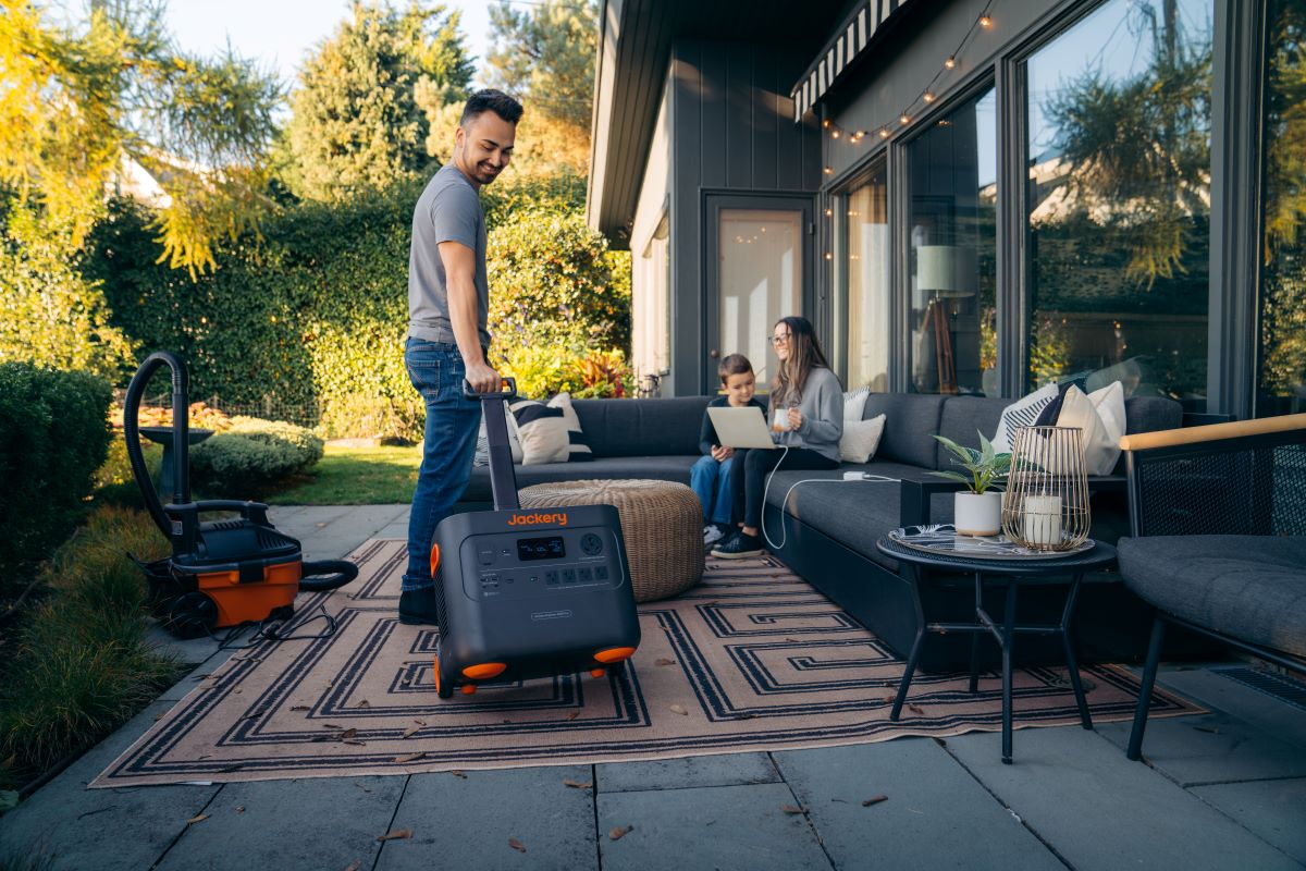 jackery solar generator 3000 pro for diy greenhouse