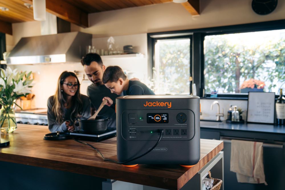 jackery solar generator 3000 pro for indiana household