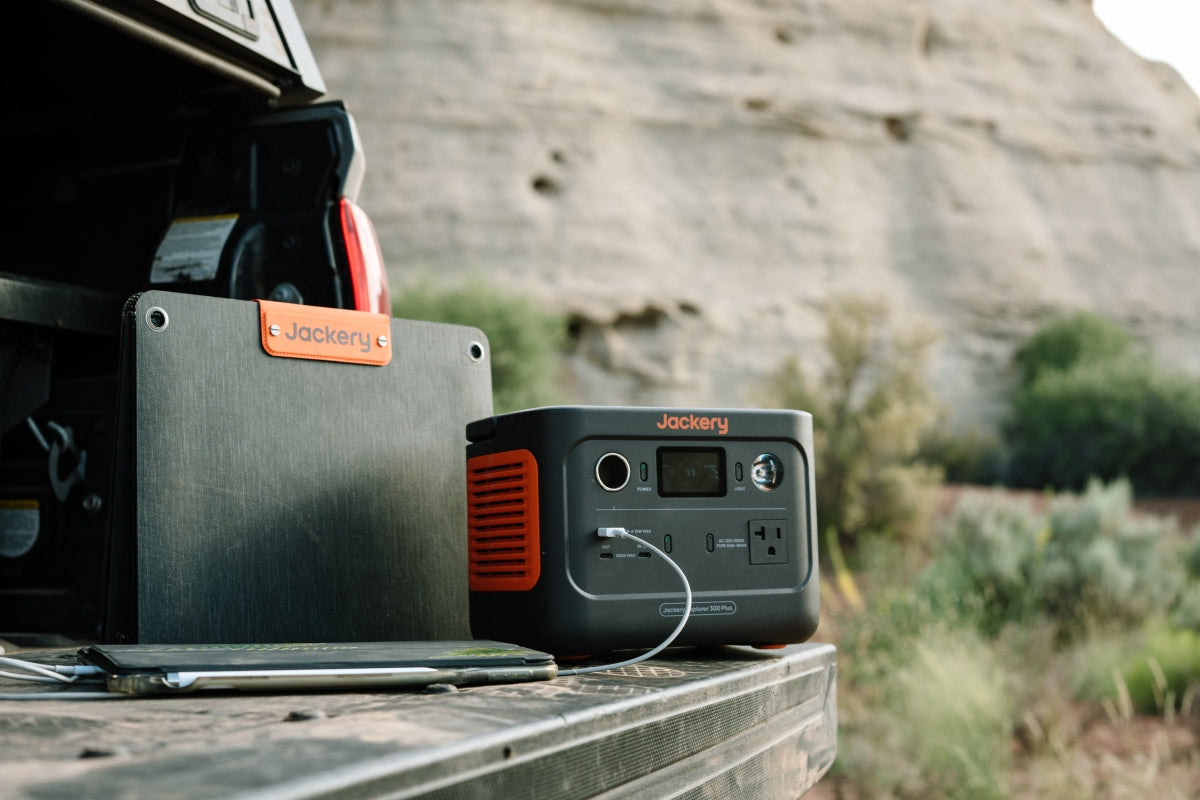 jackery solar generator 300 plus