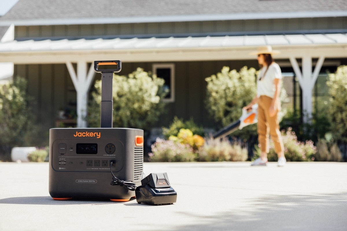 jackery solar generators to reduce electricity bills