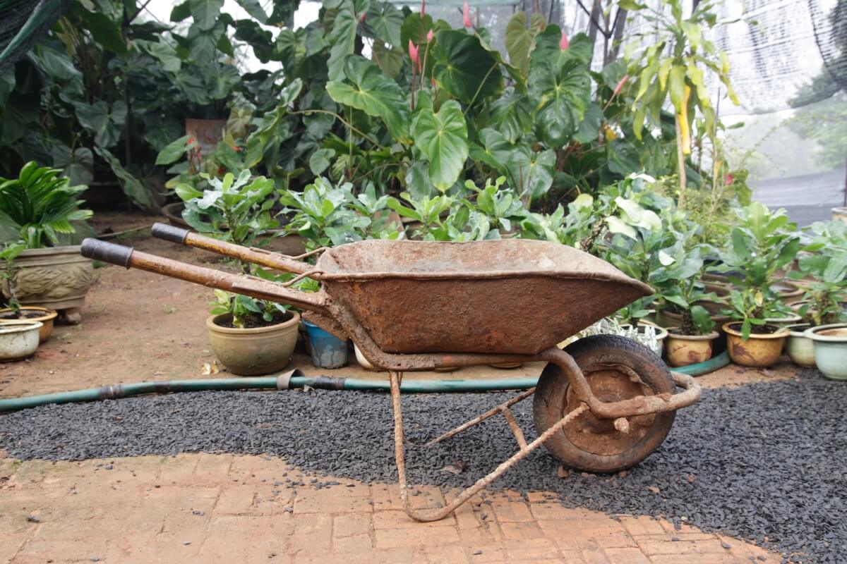 wheel barrow gifts for gardeners