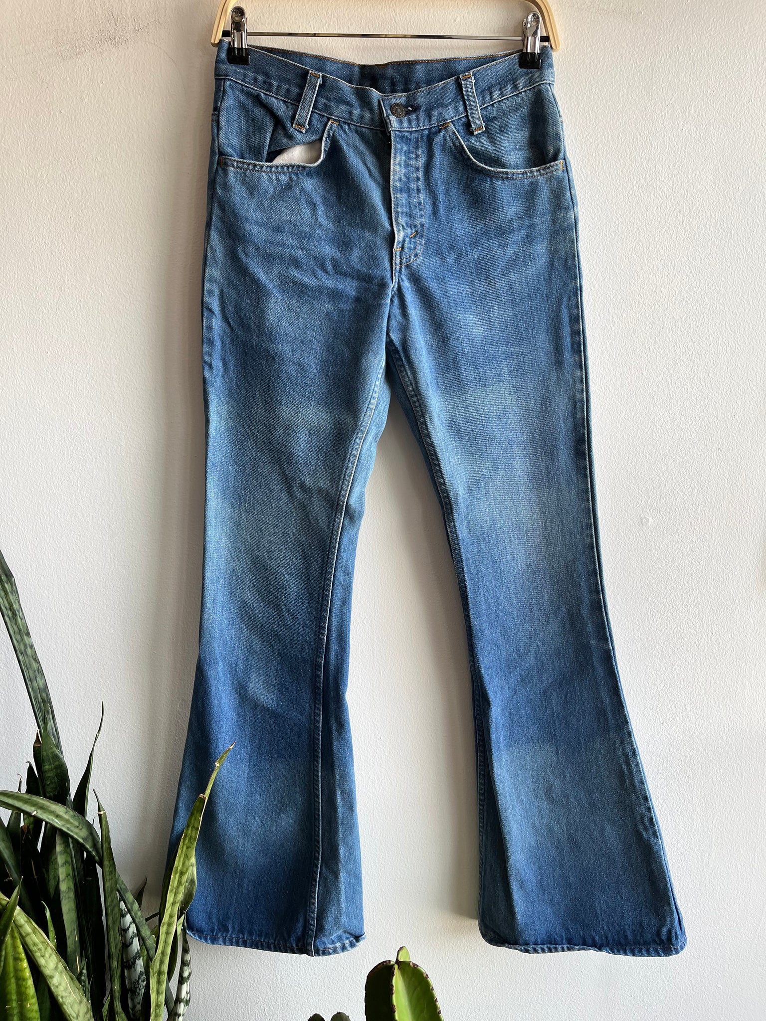 Vintage 1970's Levi’s Orange Tab Flare Denim Jeans – La Lovely Vintage
