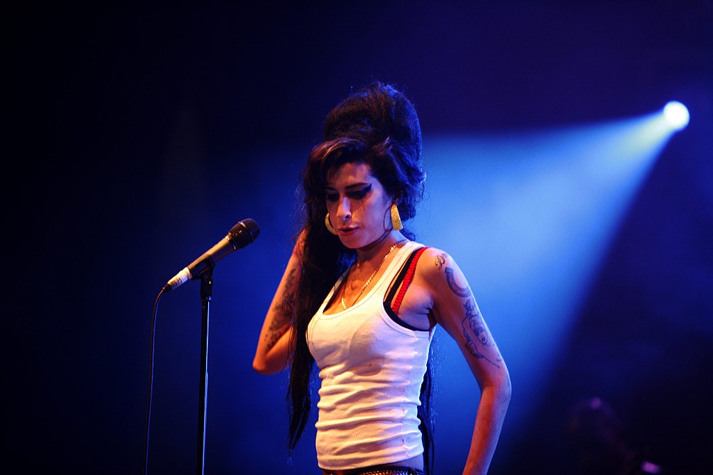 Amy Winehouse performing at the Eurockéennes of 2007 photo by Rama