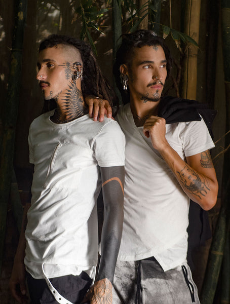 Alternative wedding outfits: smart and edgy T-shirts for men by Psylo