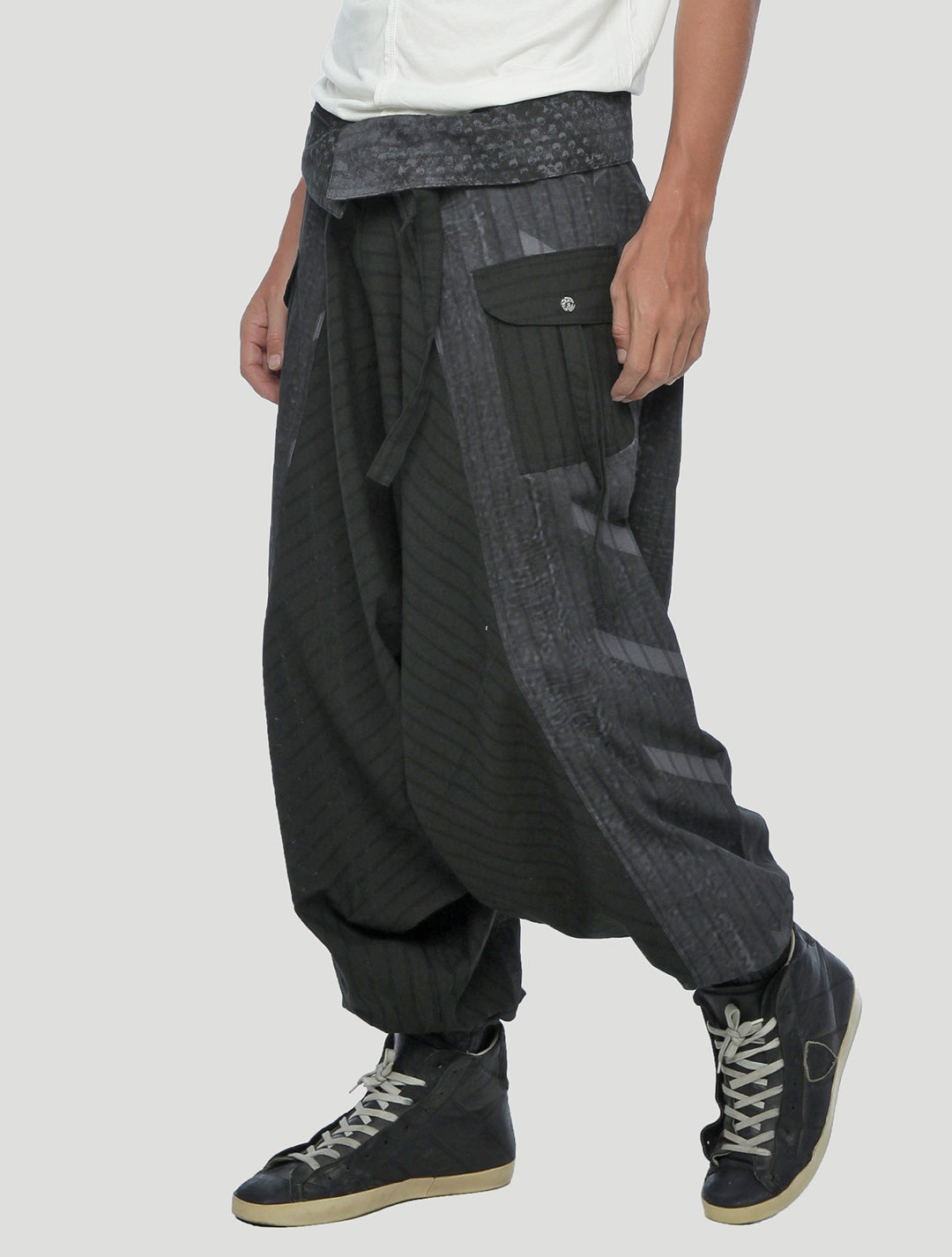 都内で SUMARI Utility Trousers-Washed Black メンズ