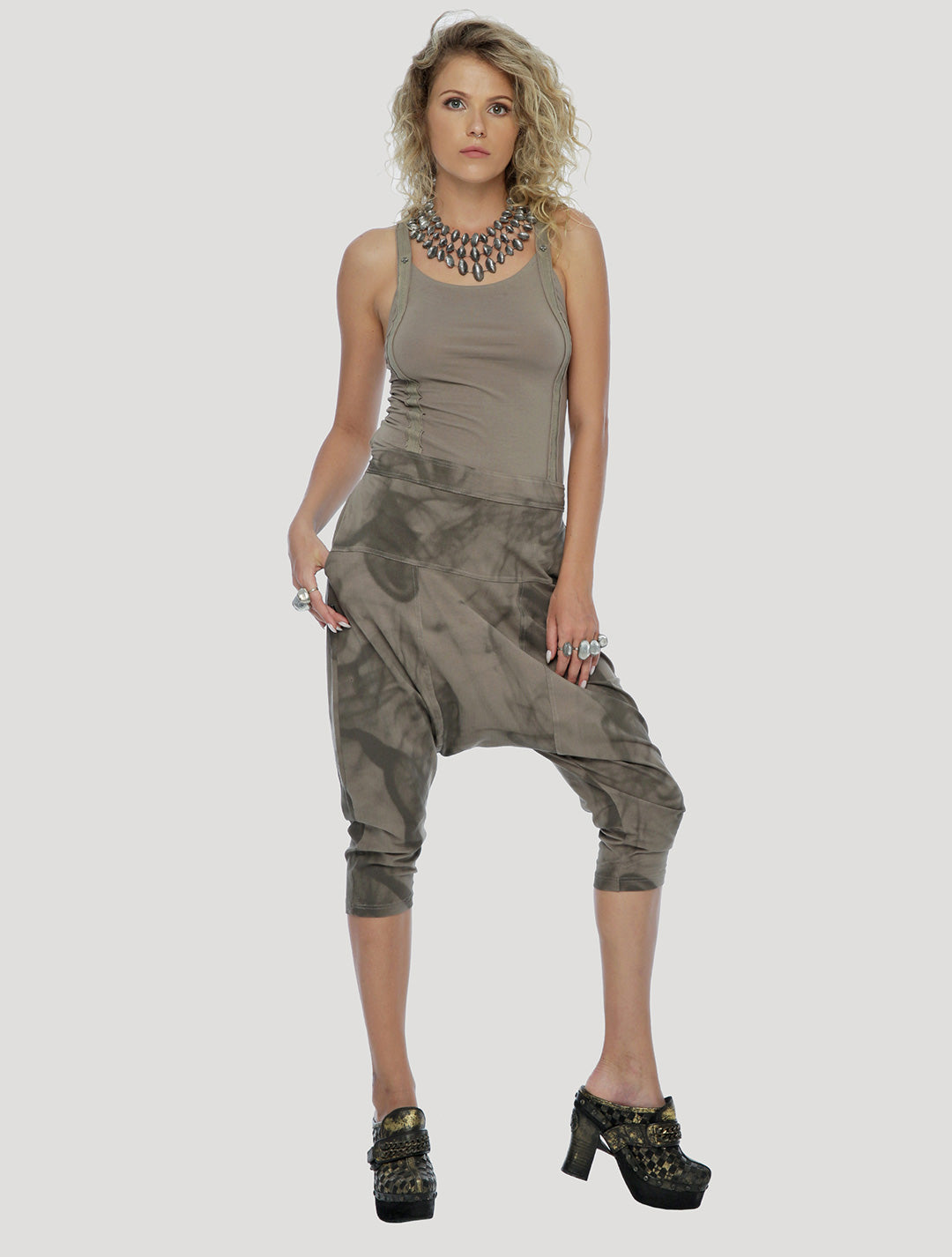 Lightning Pants | Sporty 3/4 Harem Trousers - Psylo