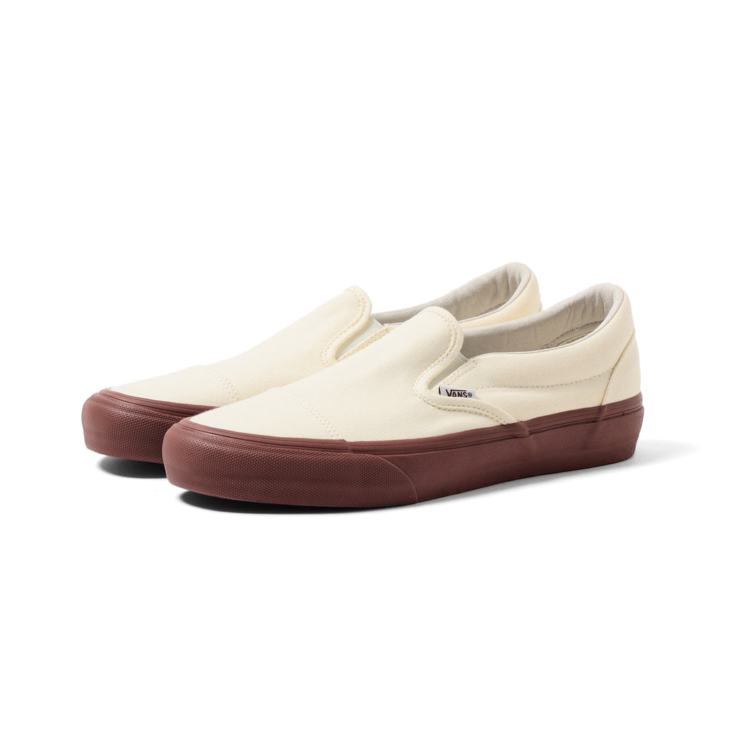 vault by vans slip on