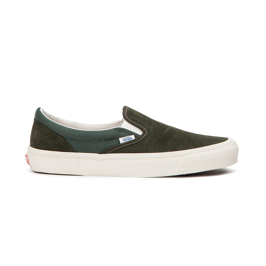 vans vault slip on sizing