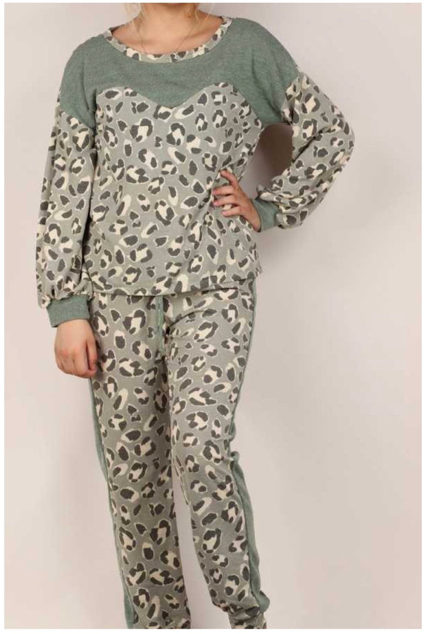 SET-A {Dressed To Chill} SALE! Sage Leopard Contrast Lounge Set PLUS SIZE XL 2X 3X