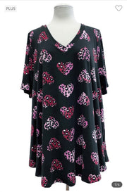 28 PSS-Z {Wild Heart} Black Leopard Heart Print Top EXTENDED PLUS SIZE 3X 4X 5X