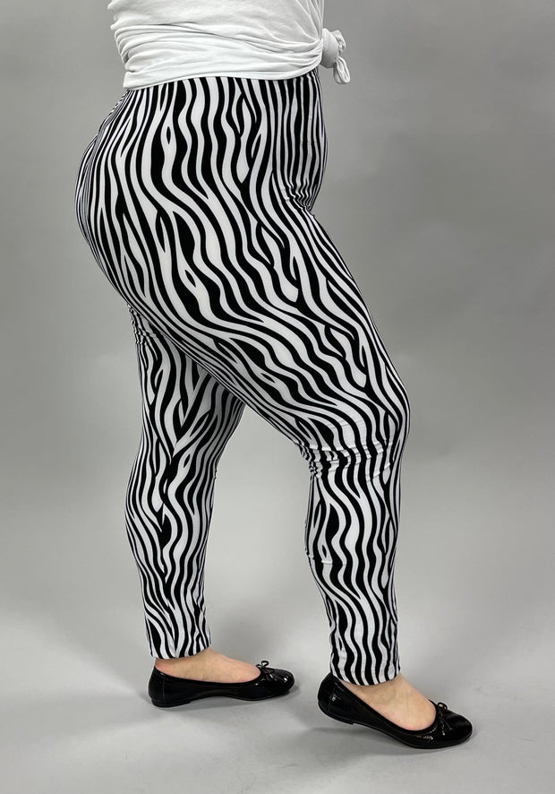 LEG-22 {3D Thoughts} Black & White Leggings EXTENDED PLUS SIZE 3X/5X