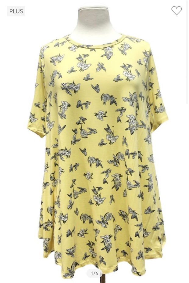 89 PSS-J {Social Butterfly}  Yellow Butterfly***SALE*** Print Top PLUS SIZE 1X 2X 3X