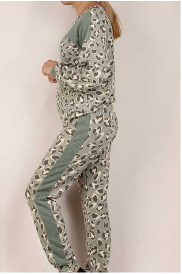 SET-A {Dressed To Chill} SALE! Sage Leopard Contrast Lounge Set PLUS SIZE XL 2X 3X