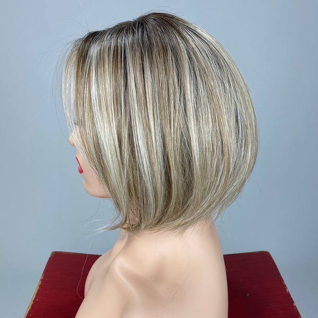 "Double-Shot Bob" (Butterbeer Blonde) Luxury Wig