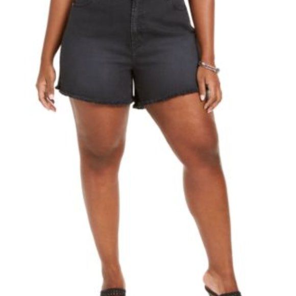 BT-F  M-109  {Celebrity Pink} Black Frayed***SALE*** Shorts Retail €39.00 PLUS SIZE 16W