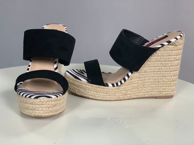 Shoe{Wild Diva} Black/White Stripe Wedges