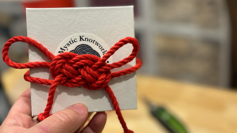 Tie a gift knot