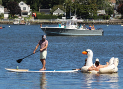 swan float gets tow at Floatchella