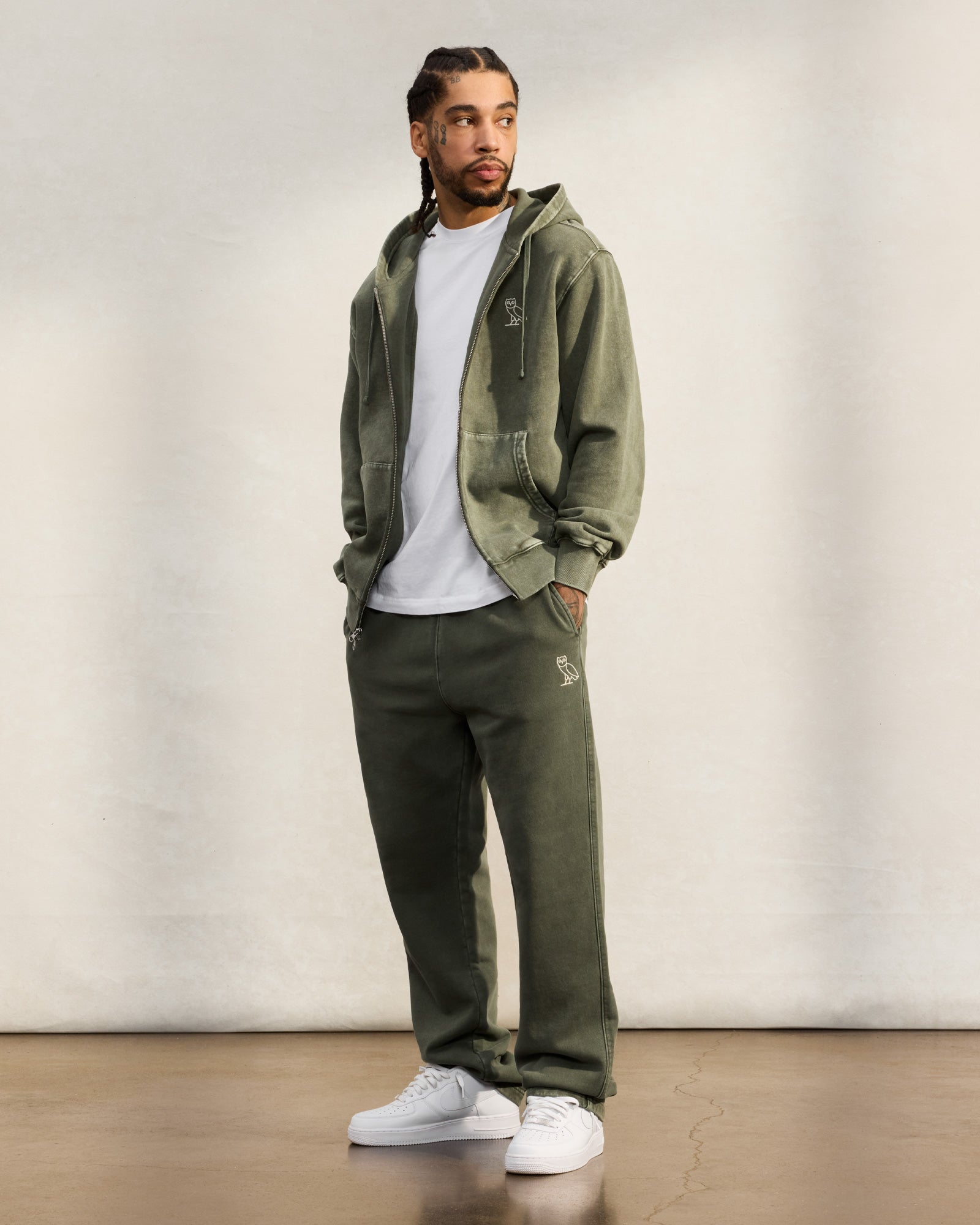 Muskoka Garment Dyed Open Hem Sweatpant - Sage