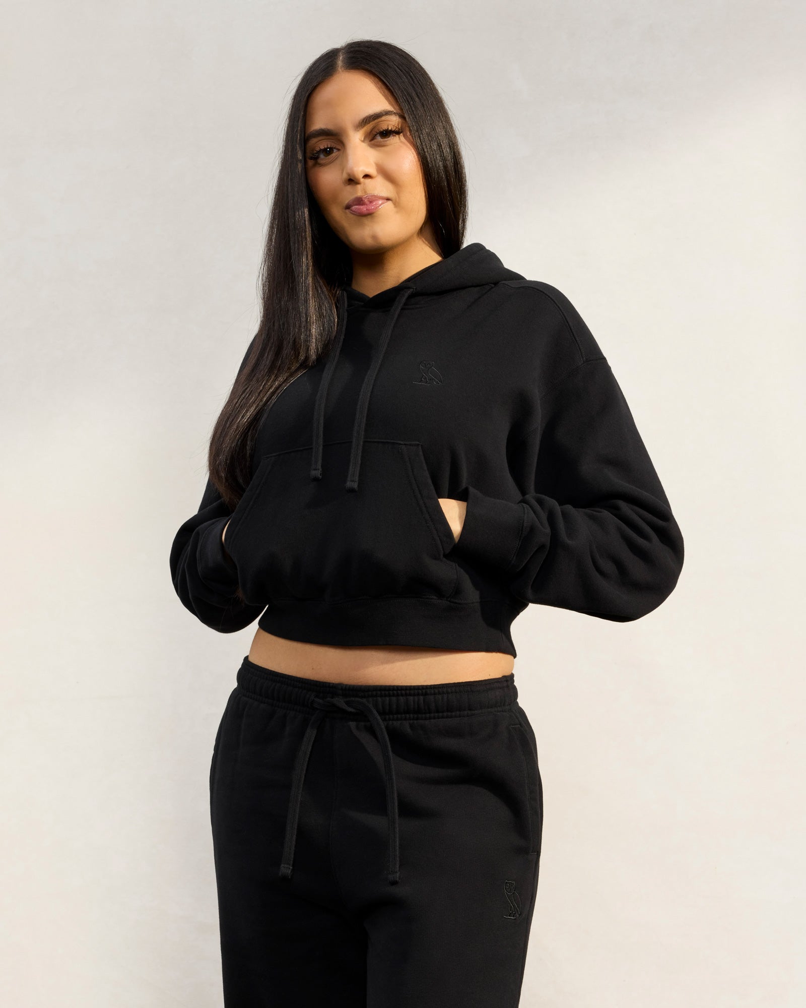 Cropped Hoodie - Black