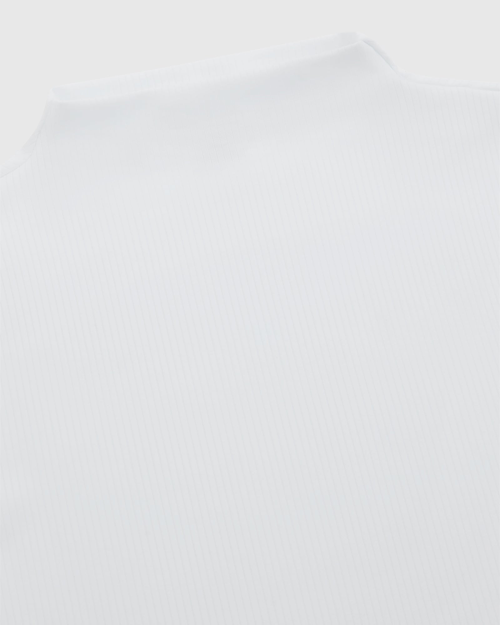 Cropped Mock Neck Longsleeve T-Shirt - White