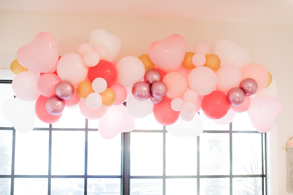 balloon garland palm beach party