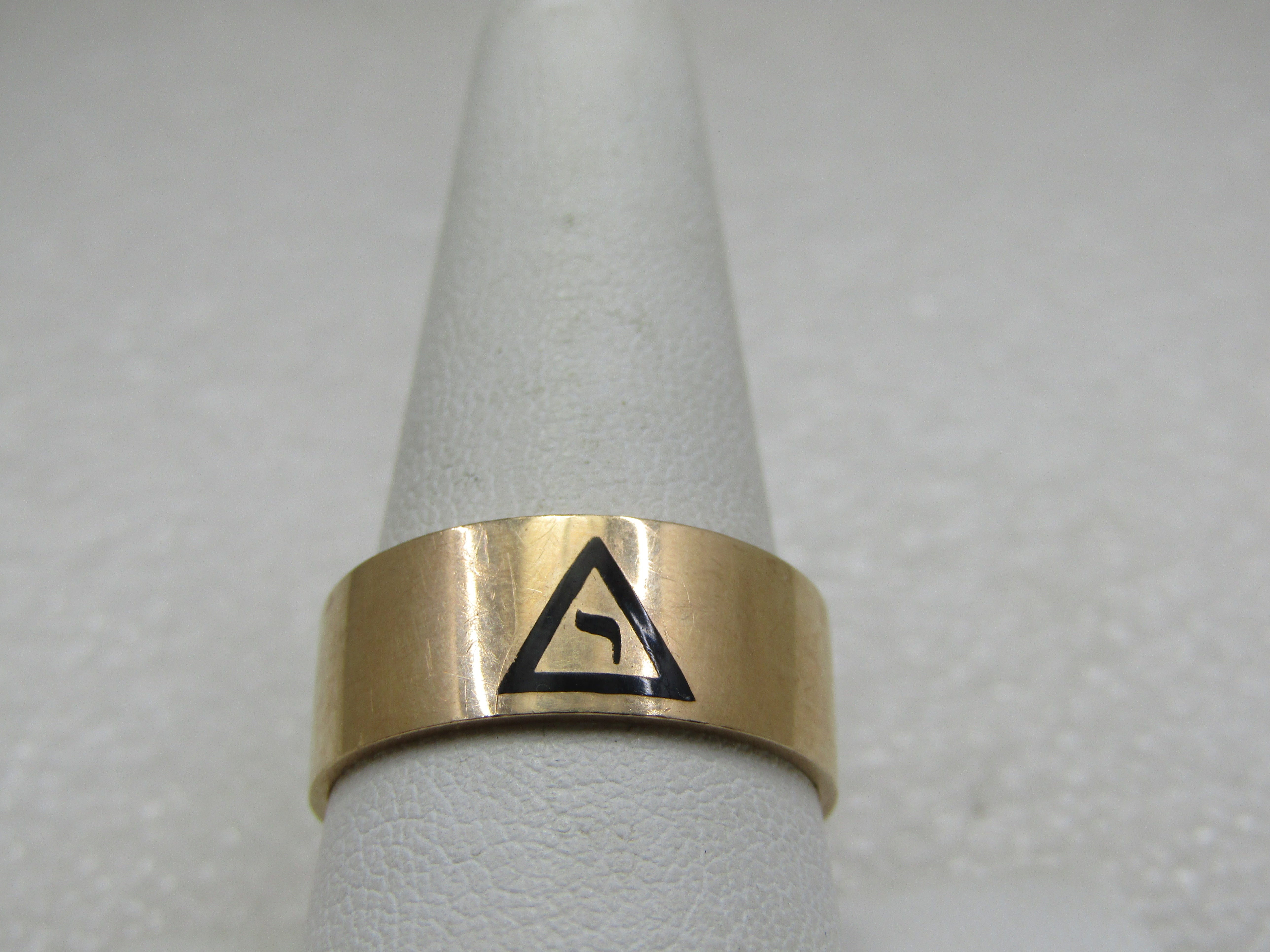 Vintage 10kt Masonic Enameled Symbol, Virtue, Conjuncti 8mm Band Ring, Sz. 10.5