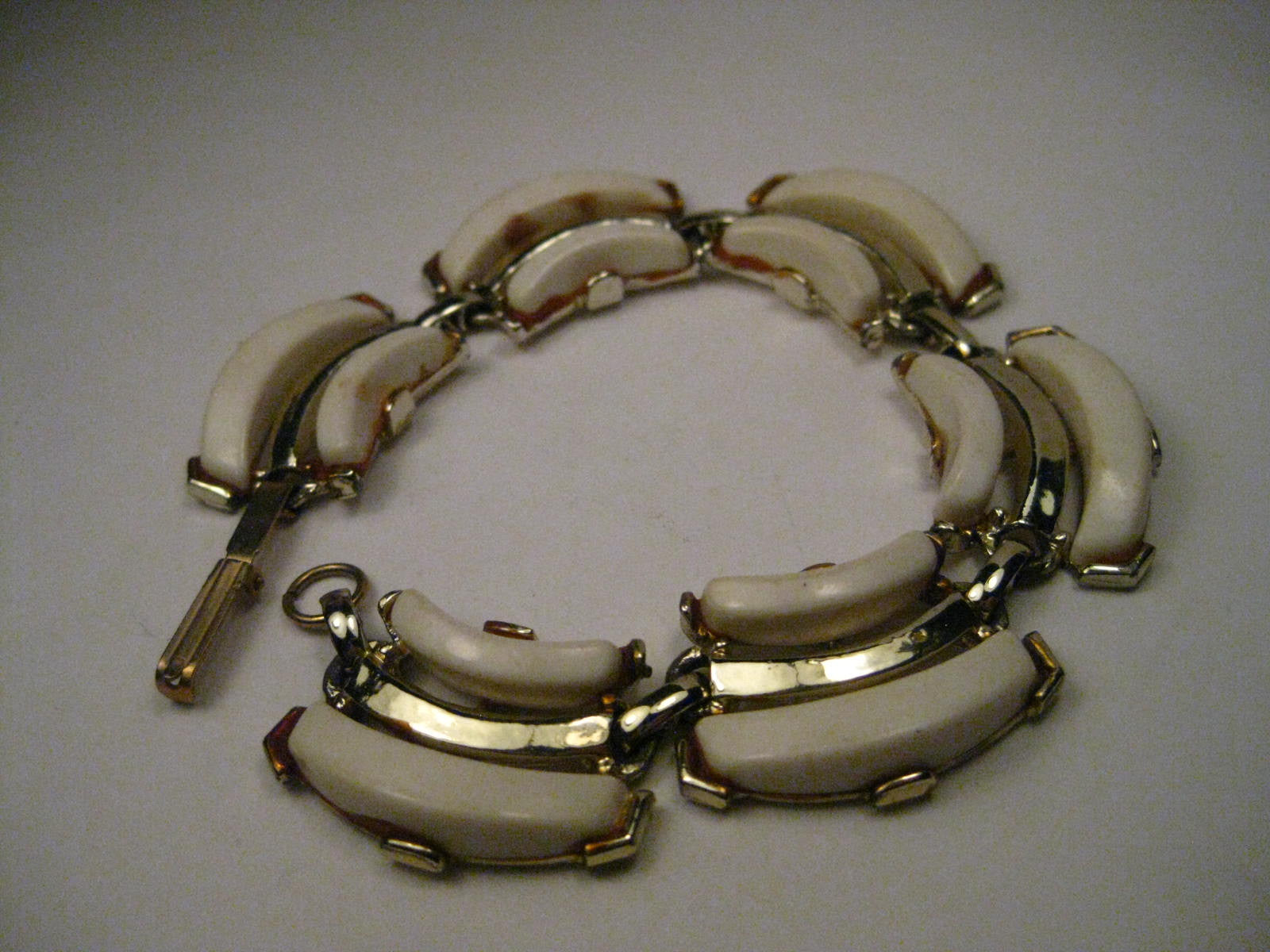 Vintage Gold Tone White Thermoset/Plastic Bracelet, 7.5", Triple Row, 1950-1960's