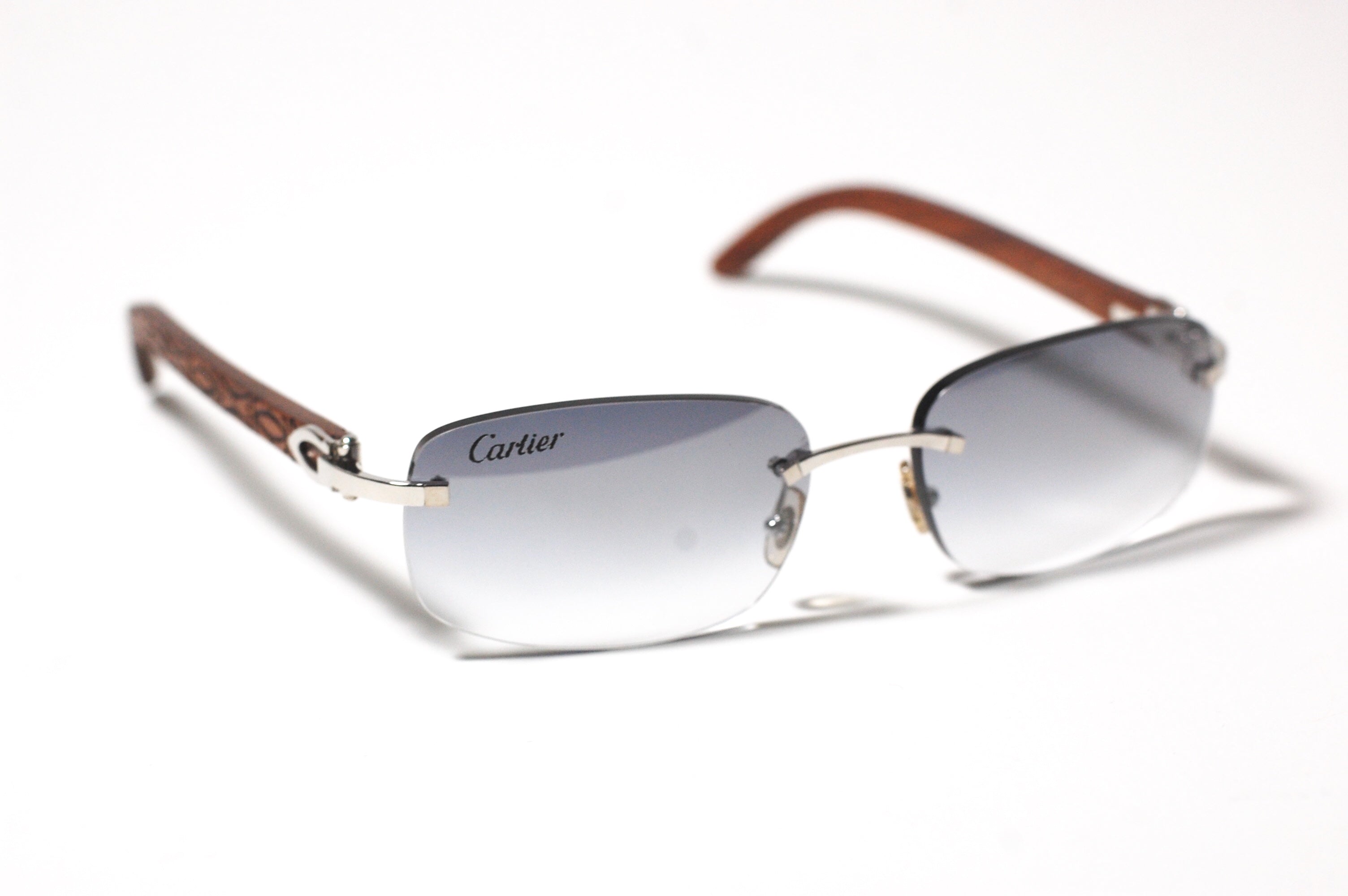 cartier sunglasses logo