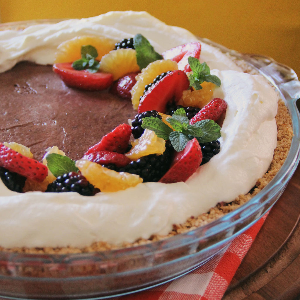 Rich and Refreshing No-Bake Chocolate Cloud Pie | tazachocolate.com